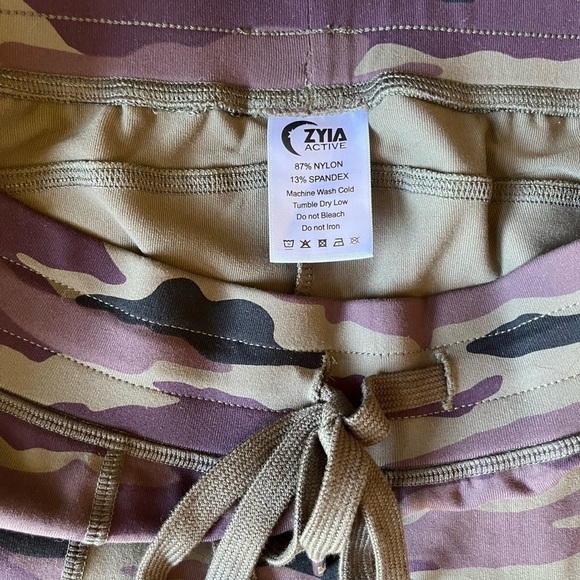 Zyia Active Joggers - NWOT - Size M - Picture 6 of 9